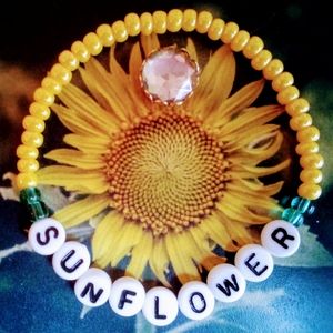 SUNFLOWER // Glass Bead Bracelet